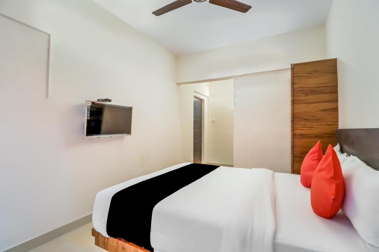 מומביי Hotel Crystal Inn מראה חיצוני תמונה