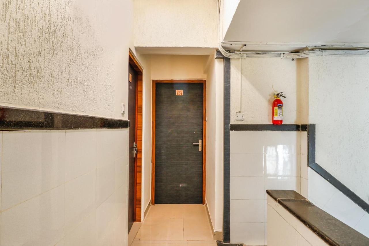 מומביי Hotel Crystal Inn מראה חיצוני תמונה