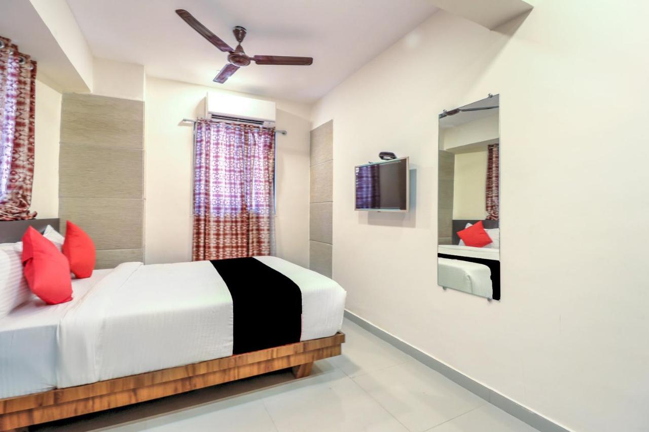 מומביי Hotel Crystal Inn מראה חיצוני תמונה