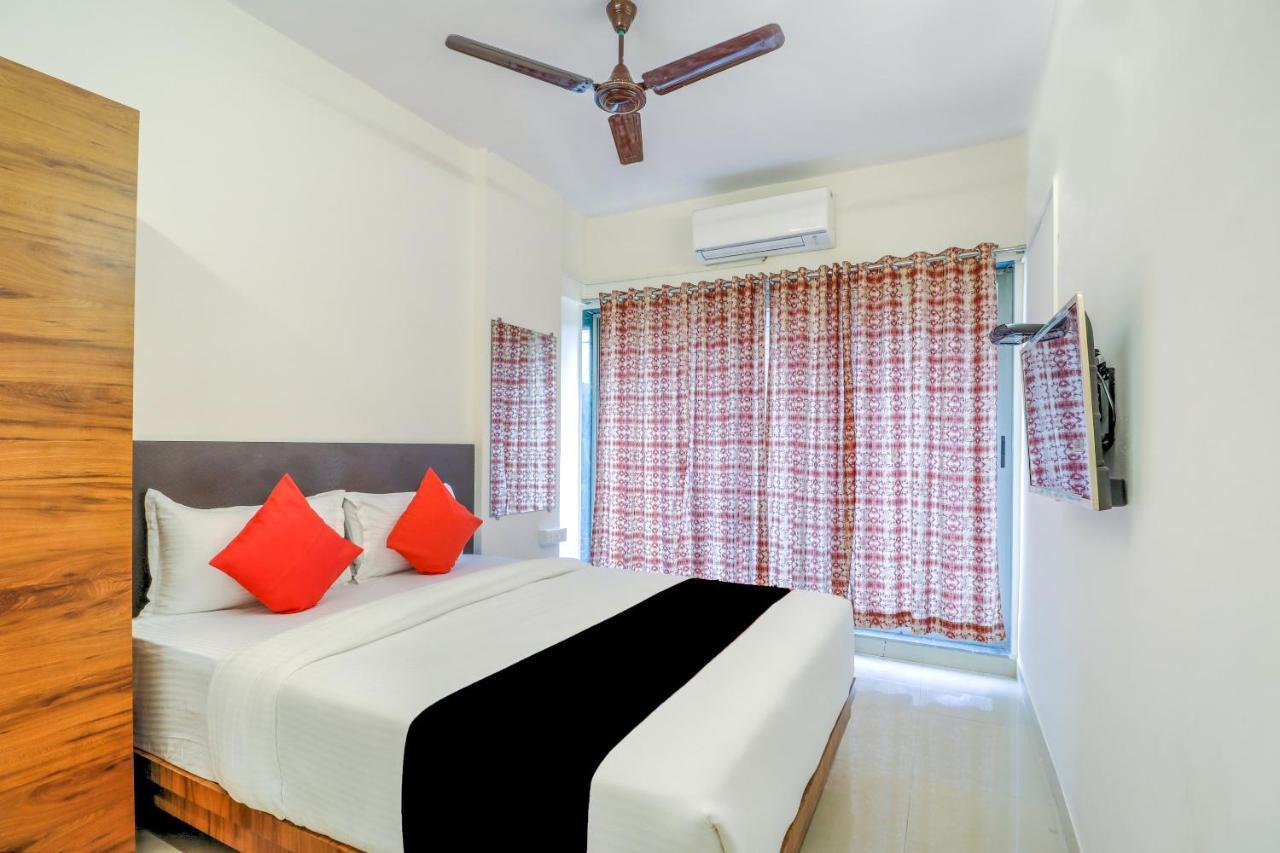 מומביי Hotel Crystal Inn מראה חיצוני תמונה