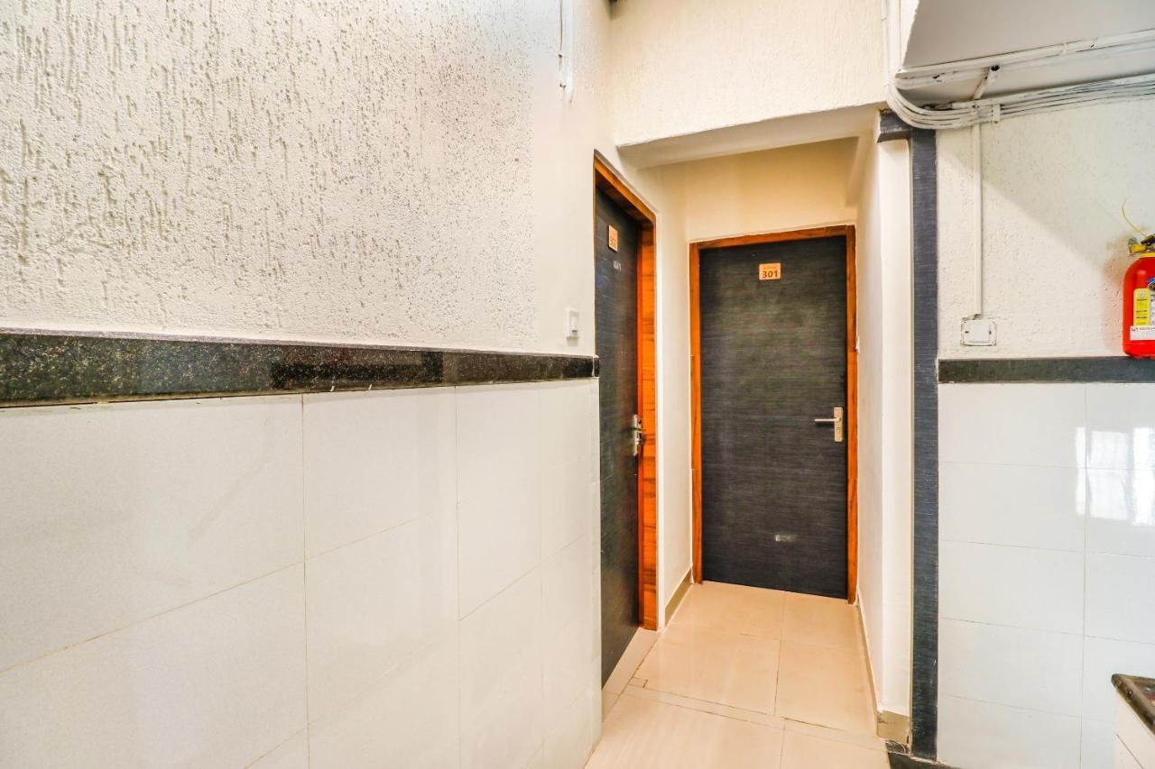 מומביי Hotel Crystal Inn מראה חיצוני תמונה